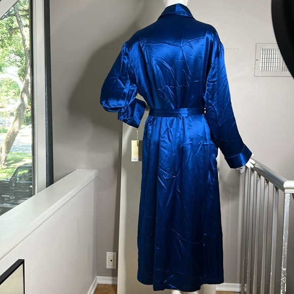 Target 100% Silk Sz L/XL Unisex Robe New with Tags - Picture 2 of 8